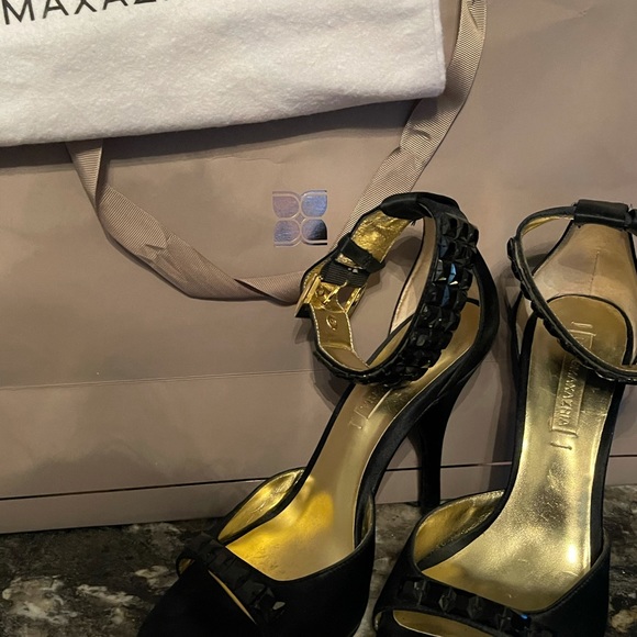 Black Silk and stone high heel shoes - Picture 2 of 7